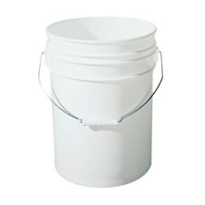 Plastic Bucket with Handle